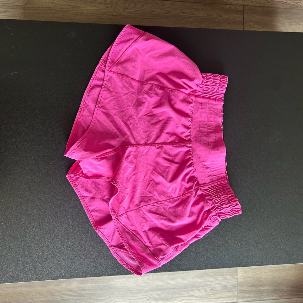 Lululemon Athletica sonic pink high rise 2.5 in hotty hots